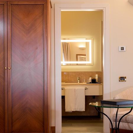 Grand Hotel Villa Torretta, Curio Collection By Hilton Sesto San Giovanni Exterior photo