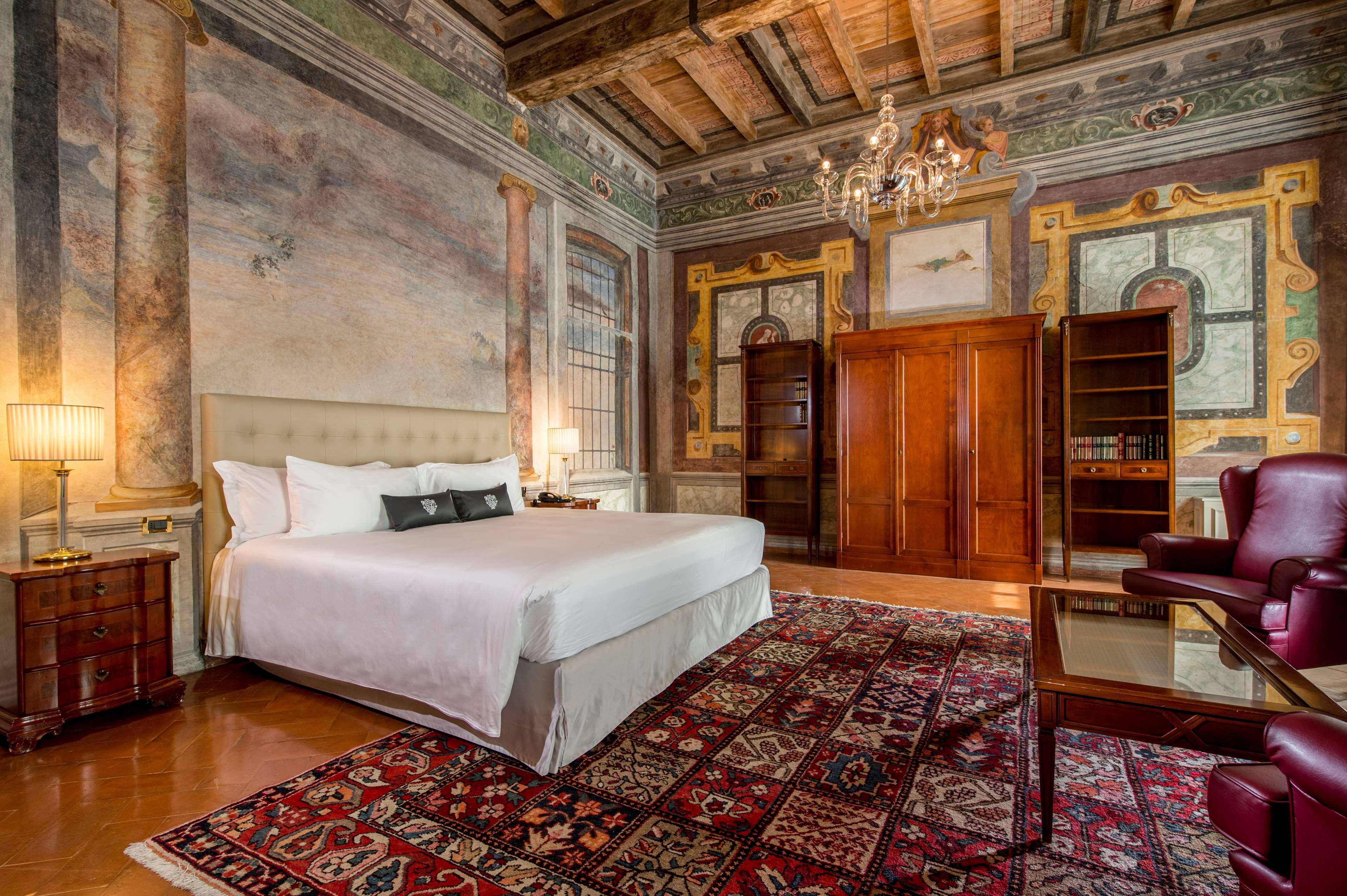 Grand Hotel Villa Torretta, Curio Collection By Hilton Sesto San Giovanni Exterior photo